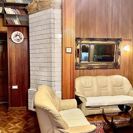 Town Center Rustaveli Aparthotel تبليسي المظهر الخارجي الصورة