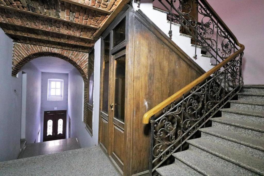 Town Center Rustaveli Aparthotel تبليسي المظهر الخارجي الصورة
