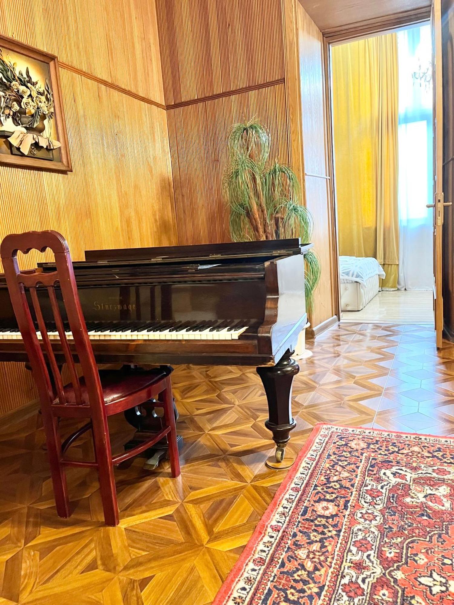 Town Center Rustaveli Aparthotel تبليسي المظهر الخارجي الصورة
